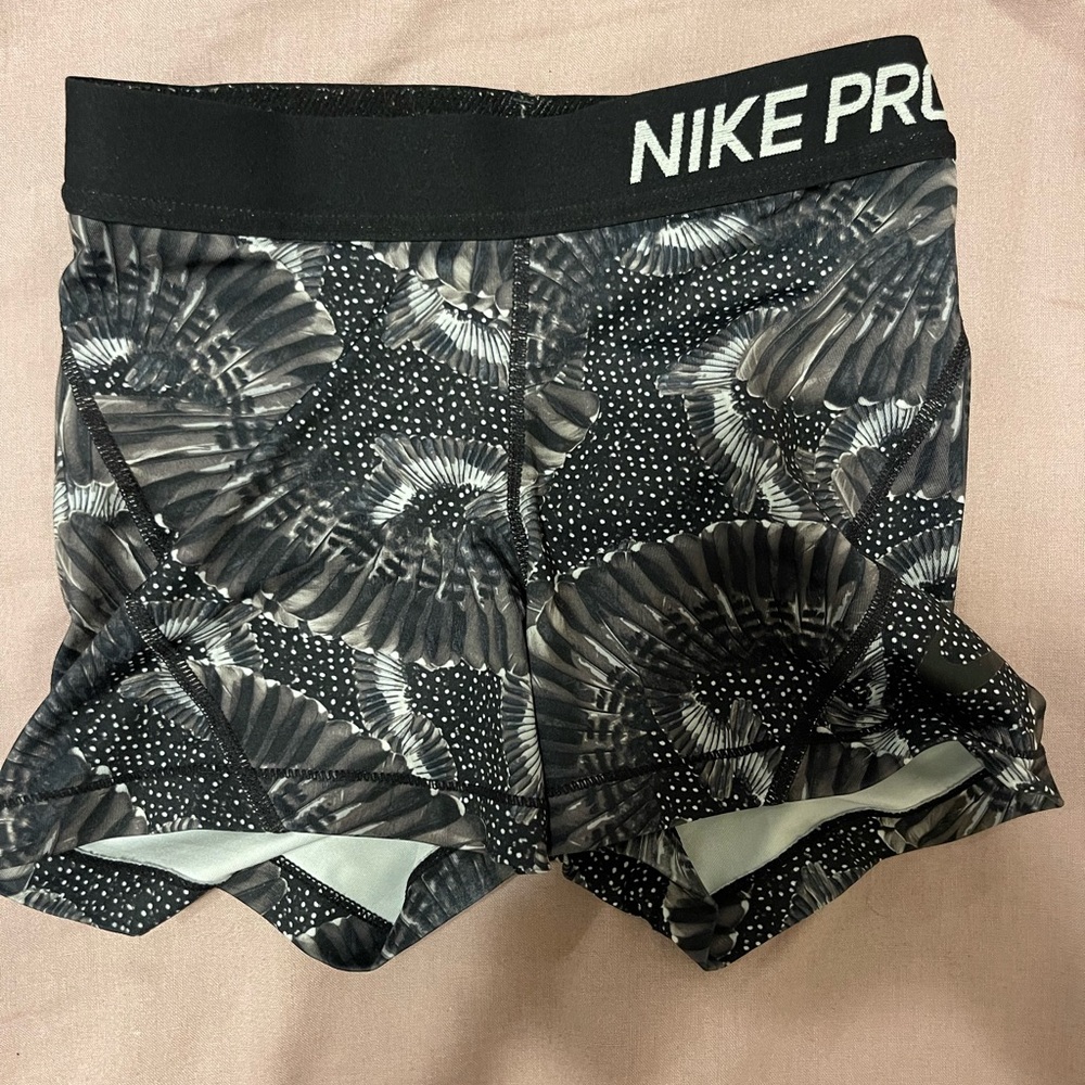 nike pro